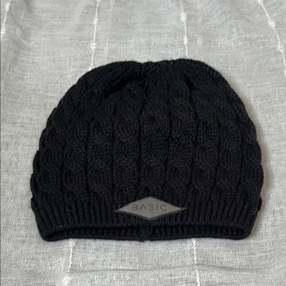 Black Cable Knit Beanie by Richardson Tagged "Basic" on Front of Toboggan NWOT - Picture 1 of 6